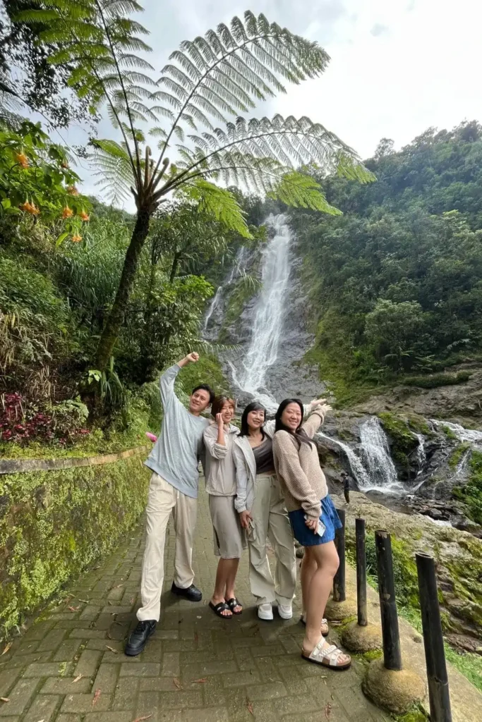 Air Terjun Sikarim
